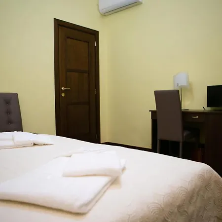 Apartman Albertina Con Piscina