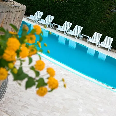 Esclusiva Con Piscina Apartment Parabita
